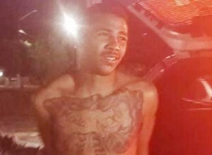 POLICIAIS DO 1º BIESP PRENDERAM JOVEM TRAFICANDO DROGAS NO BAIRRO SALGADO, EM CARUARU.